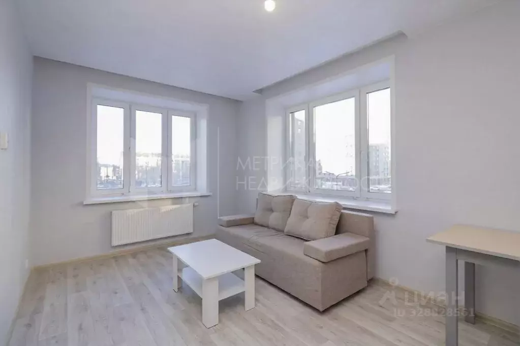 2-к кв. Тюменская область, Тюмень ул. Республики, 204к7 (45.3 м) - Фото 1