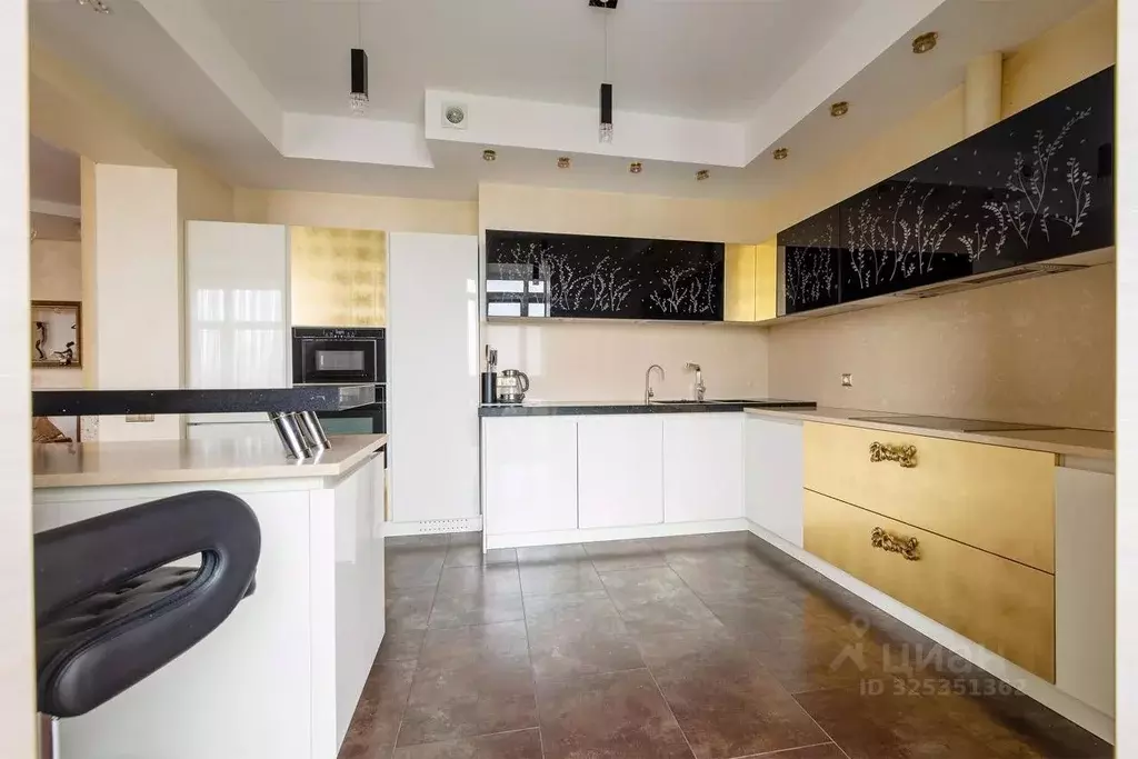 3-к кв. Москва Мичуринский просп., 3 (123.3 м) - Фото 2