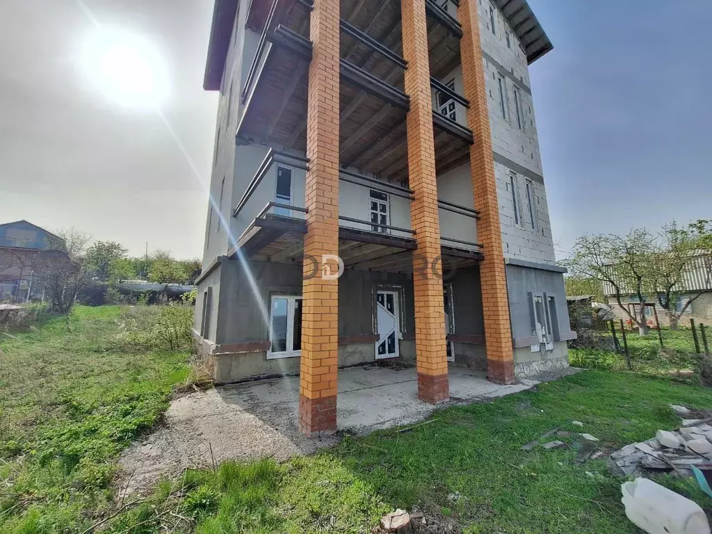 Дом в Саратовская область, Красноармейский район, Луганское ... - Фото 2