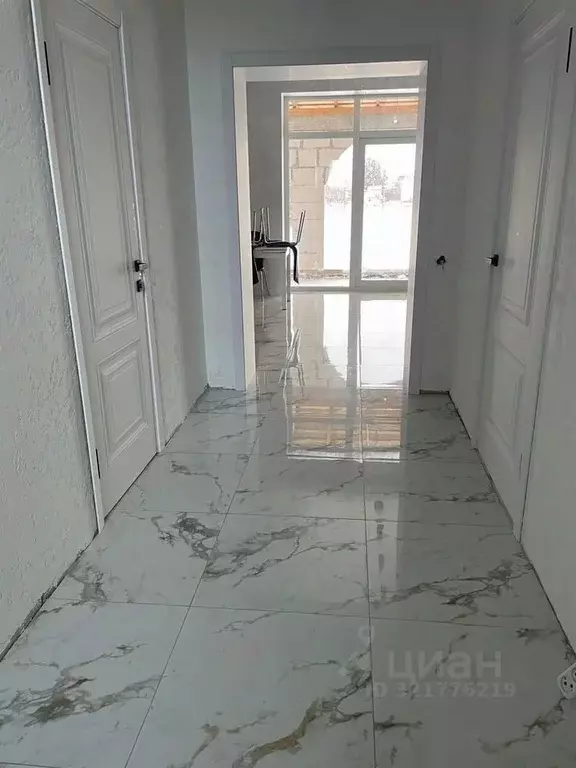 Дом в Белгородская область, Старооскольский городской округ, с. Озерки ... - Фото 1