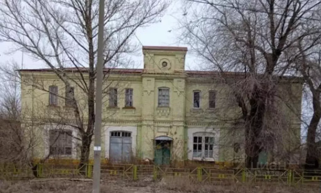 Помещение свободного назначения в Саратовская область, с. Александров ... - Фото 1