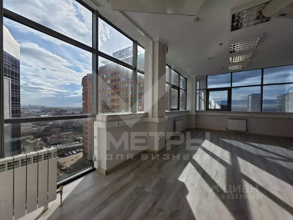 Офис в Краснодарский край, Краснодар Центральный мкр, ул. Кубанская ... - Фото 1