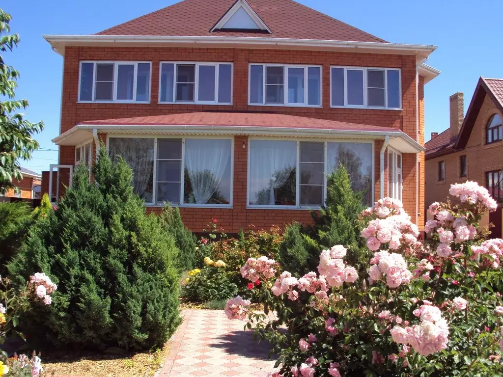 Дом в Краснодарский край, Ейск Николаевская ул., 18 (320 м) - Фото 1