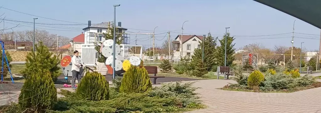 Дом в Крым, Евпатория городской округ, Заозерное пгт ул. Аллея Дружбы ... - Фото 1