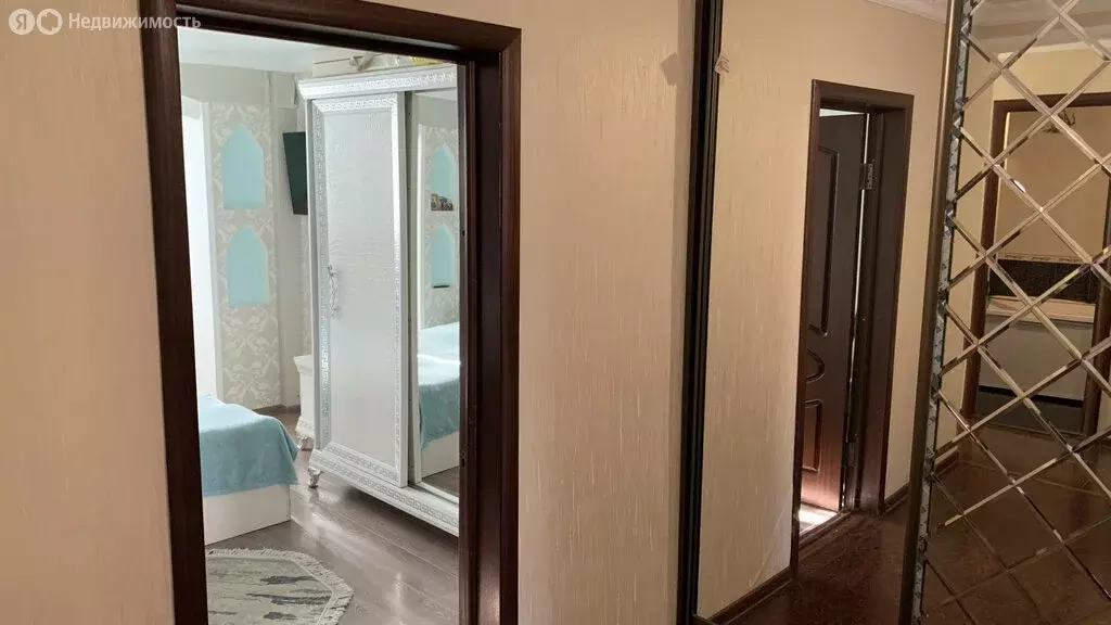 2-комнатная квартира: Владикавказ, улица Дзарахохова, 5 (51 м) - Фото 1