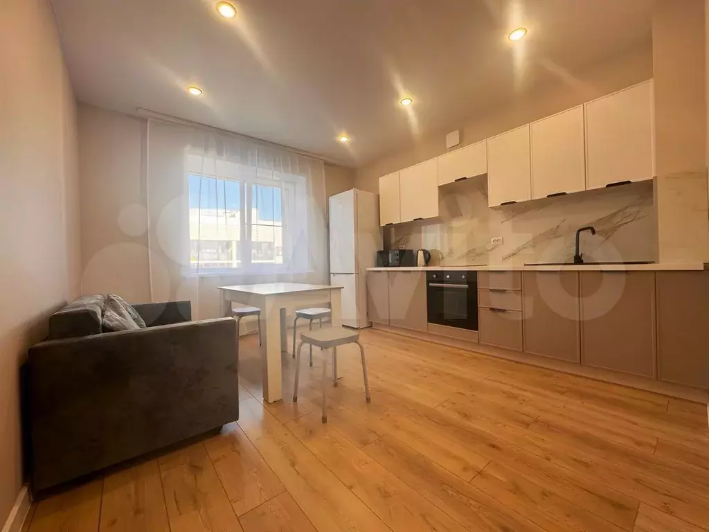 1-к. квартира, 41 м, 9/10 эт. - Фото 1