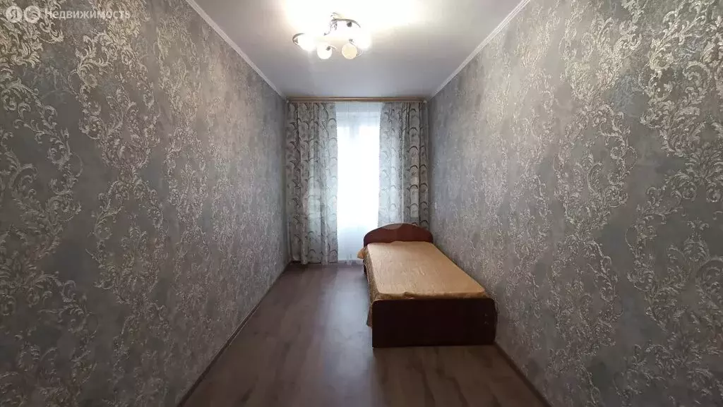 3-комнатная квартира: Волхов, улица Александра Лукьянова, 18 (55.8 м) - Фото 0