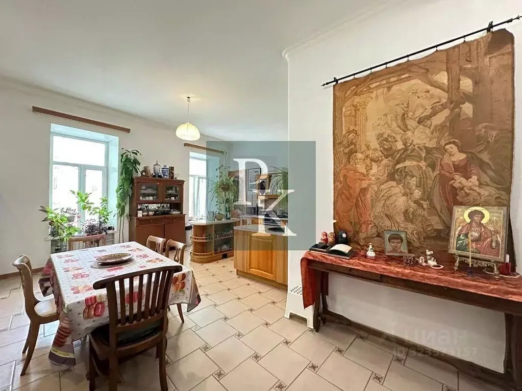 Квартира, 5 и более комнат, 222.8 м - Фото 1