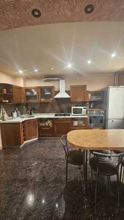 3-к. квартира, 80 м, 3/5 эт. - Фото 0
