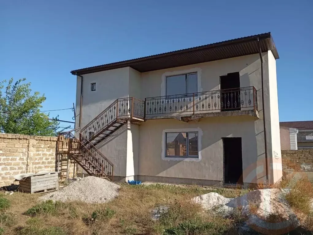 Дом в Крым, Евпатория Исмаил-Бей мкр, ул. Джафера Сейдамета, 9 (200 м) - Фото 1