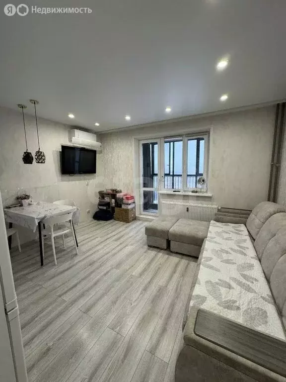 1-комнатная квартира: Тюмень, Алматинская улица, 12 (41 м) - Фото 1