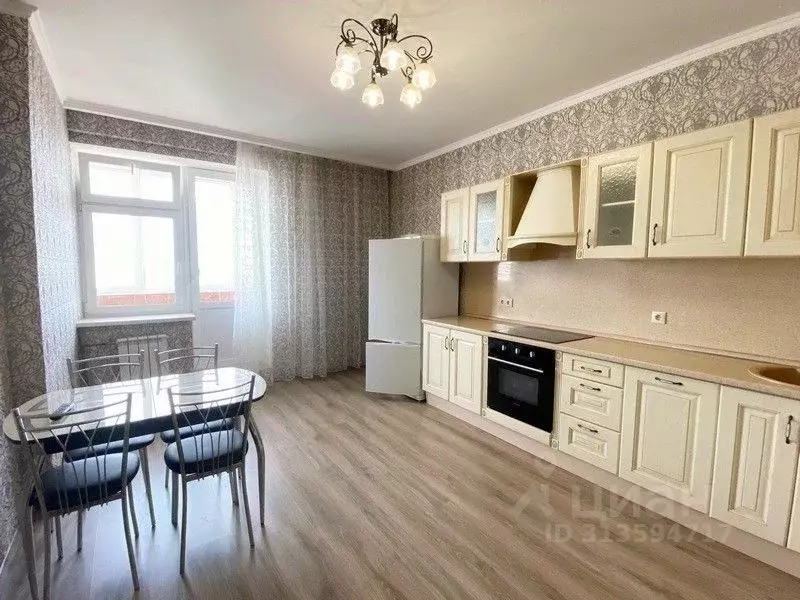 2-к кв. Московская область, Балашиха Первомайская ул., 14 (70.0 м) - Фото 0
