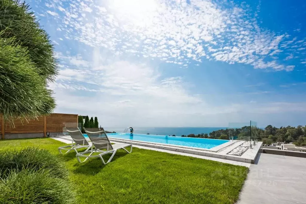Дом в Краснодарский край, Сочи ул. Ручей Видный, 88Е (350 м) - Фото 1