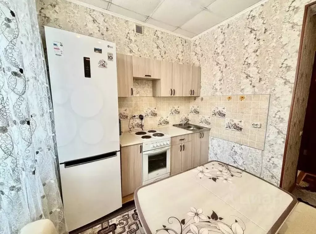 Комната Кемеровская область, Кемерово ул. Черняховского, 6 (17.0 м) - Фото 1