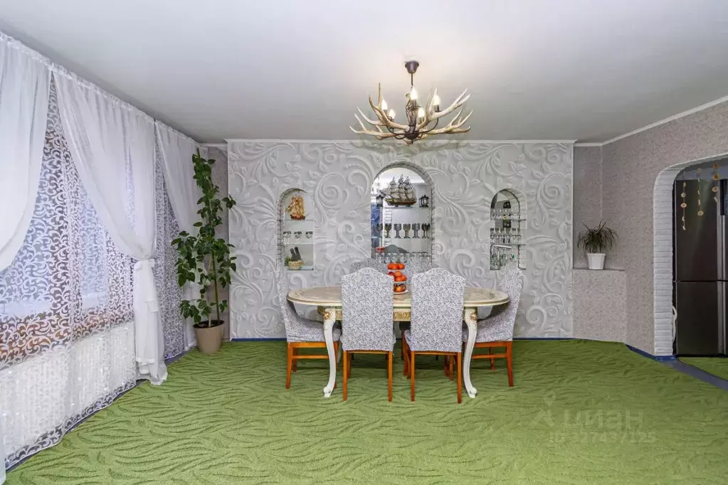 Дом в Ханты-Мансийский АО, Сургут Энергетик-2 СТ, ул. 12-я (243 м) - Фото 1