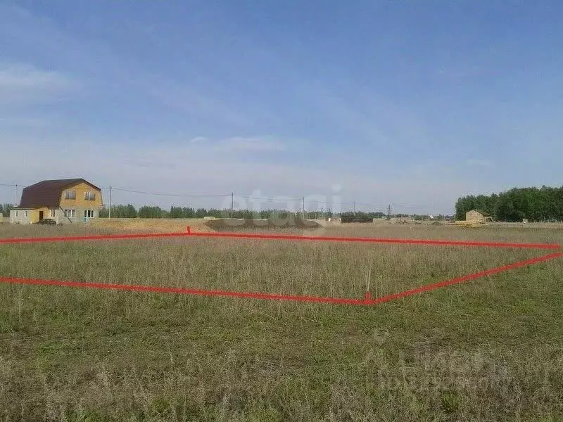 Участок в Белгородская область, Старооскольский городской округ, с. ... - Фото 1