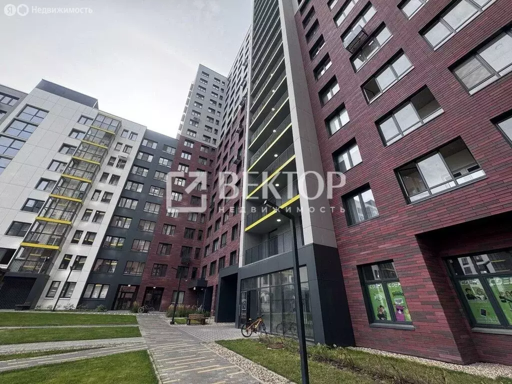 3-комнатная квартира: Ярославль, Тутаевское шоссе, 93Б (89.9 м) - Фото 0