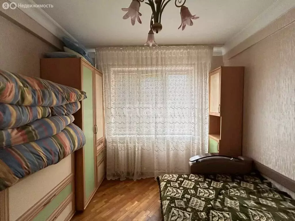 4-комнатная квартира: Каспийск, улица Ленина, 29 (100 м) - Фото 0