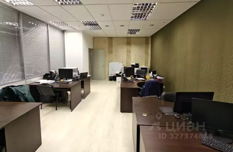 Офис в Санкт-Петербург Невский просп., 10 (289 м) - Фото 1