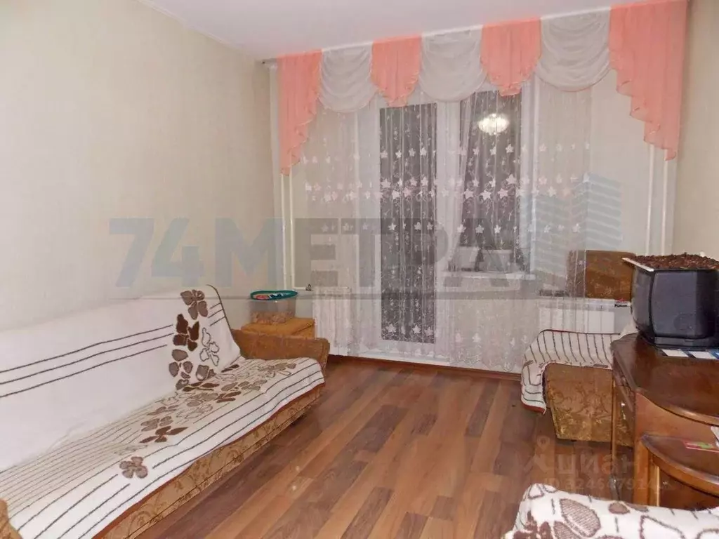 Комната Челябинская область, Челябинск ул. Агалакова, 30 (17.0 м) - Фото 1