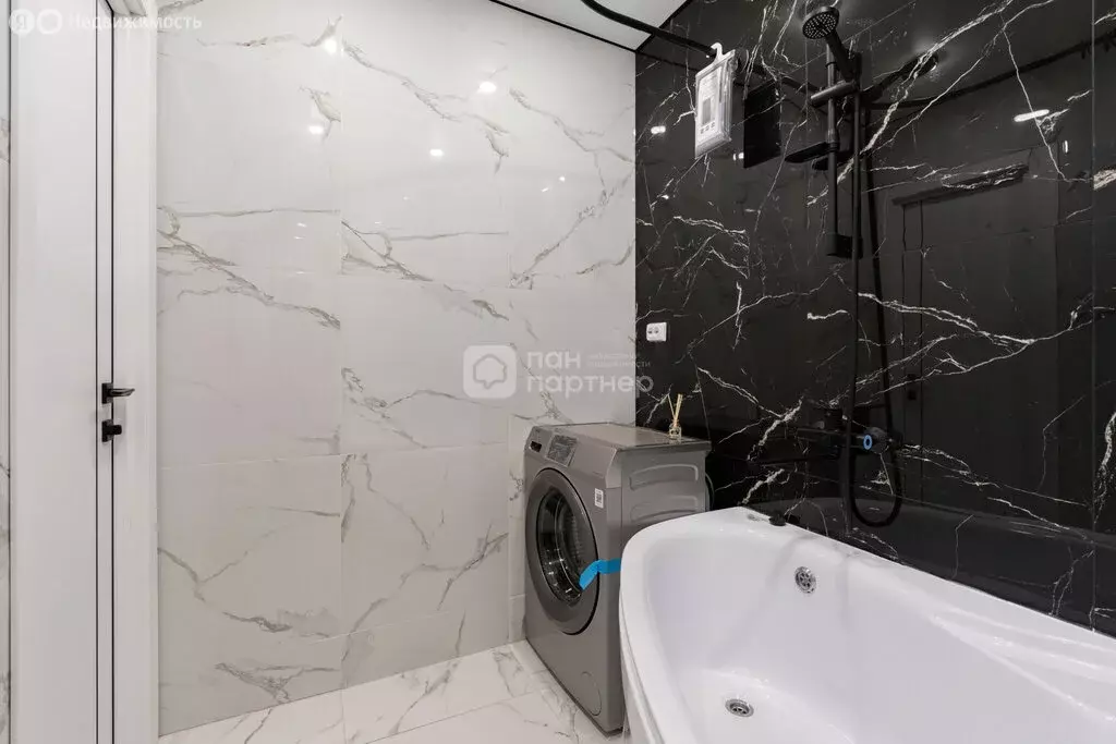 2-комнатная квартира: Мурино, улица Шувалова, 12 (58 м) - Фото 2