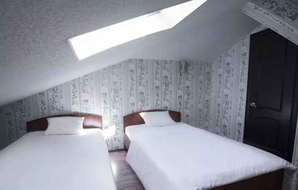 Комната Свердловская область, Екатеринбург пер. Мордвинский, 1 (16.0 ... - Фото 2