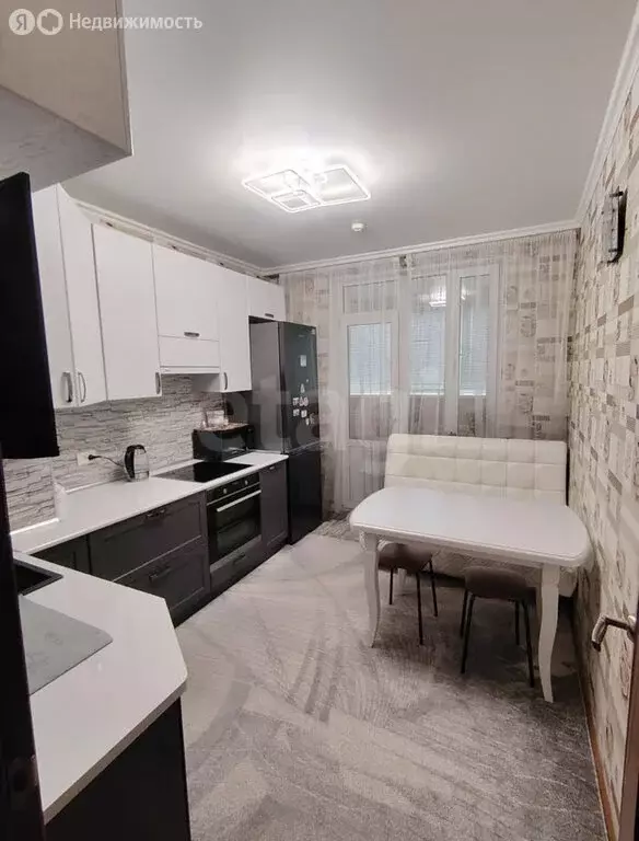 1-комнатная квартира: Стерлитамак, улица Строителей, 63 (41 м) - Фото 2