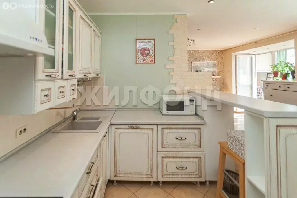 1-комнатная квартира: Северск, улица Славского, 16 (42.6 м) - Фото 1