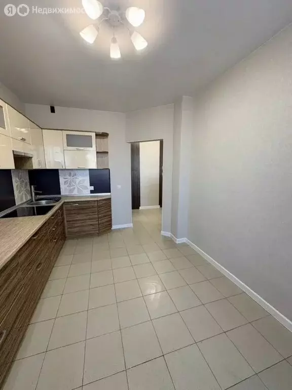 1-комнатная квартира: Омск, проспект Комарова, 15к3 (42.8 м) - Фото 2