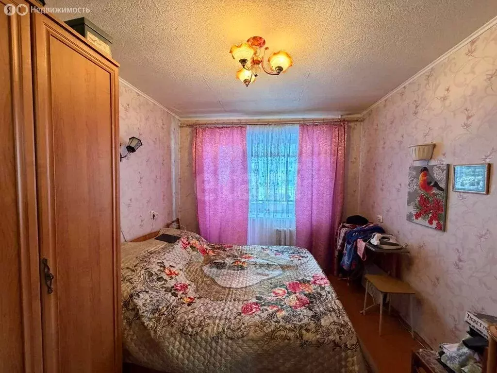 4-комнатная квартира: Курган, Школьная улица, 5 (61.6 м) - Фото 1