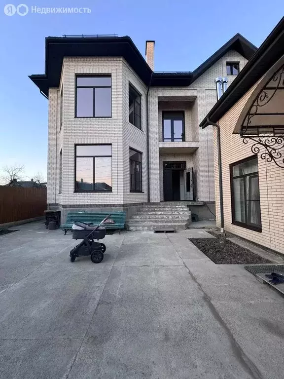 Дом в Краснодар, улица 1-я Линия (380 м) - Фото 1