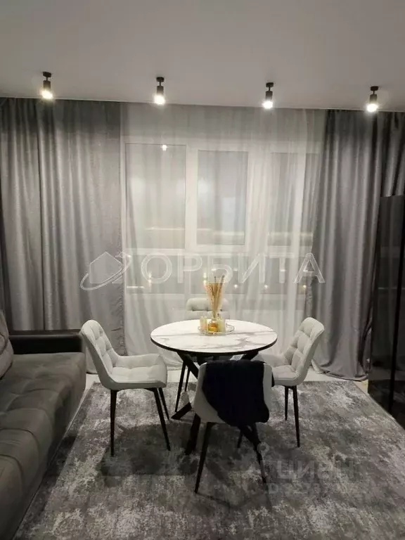 3-к кв. Тюменская область, Тюмень ул. Пожарных и Спасателей, 3к1 (92.0 ... - Фото 1