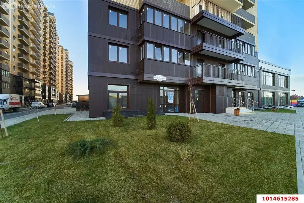 Квартира-студия: Краснодар, улица имени Героя Ростовского, 8 (30 м) - Фото 1