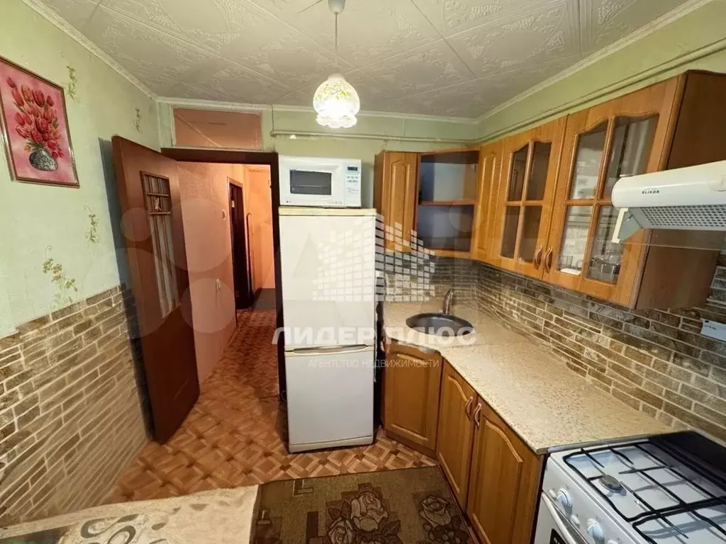 1-к. квартира, 32 м, 1/4 эт. - Фото 0