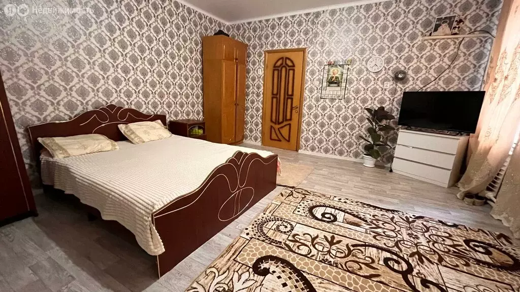 Дом в Лабинск, улица Карла Маркса (80 м) - Фото 1