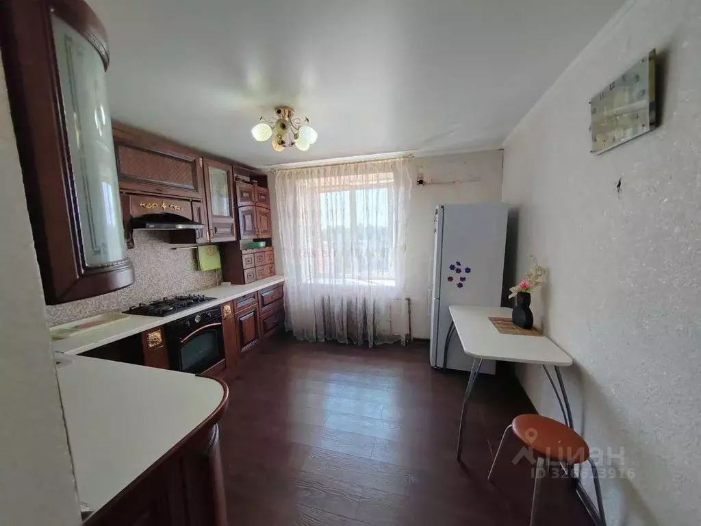 2-к кв. Оренбургская область, Бузулук ул. Нефтяников, 23 (54.5 м) - Фото 2