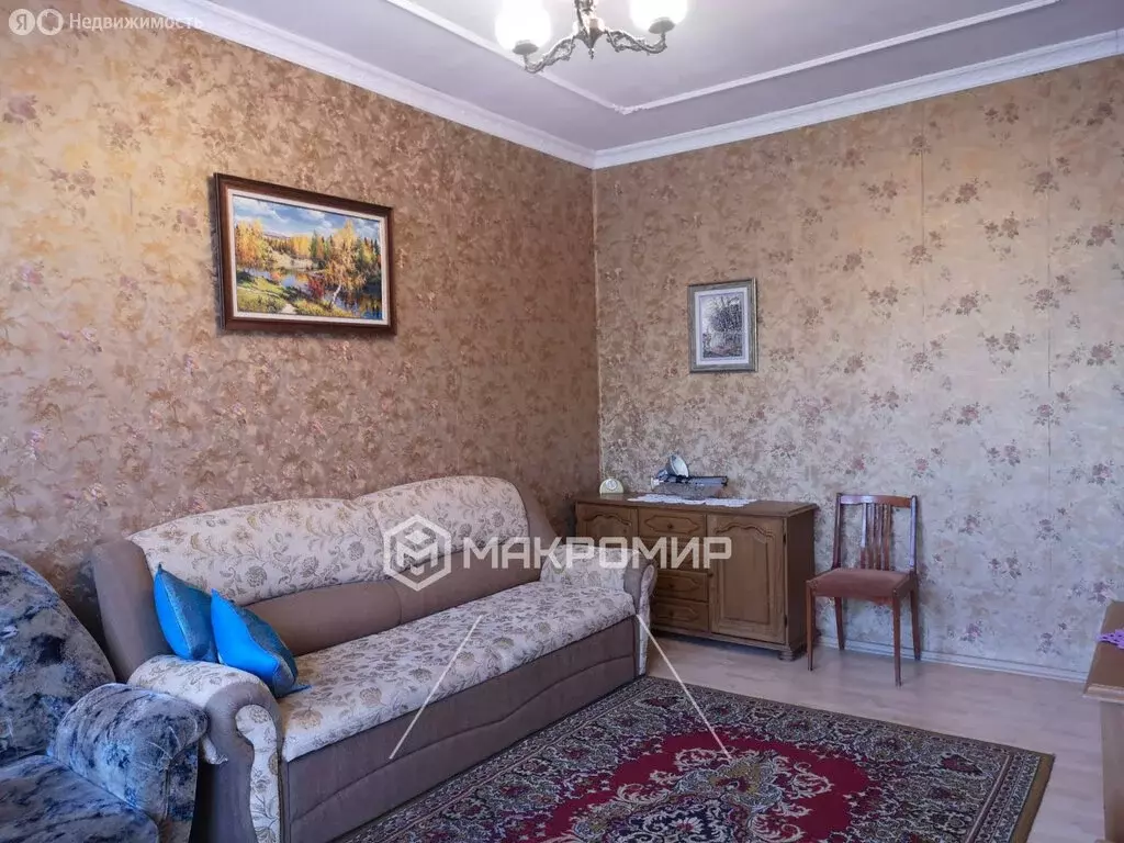 3-комнатная квартира: Челябинск, улица Энергетиков, 18 (65 м) - Фото 1