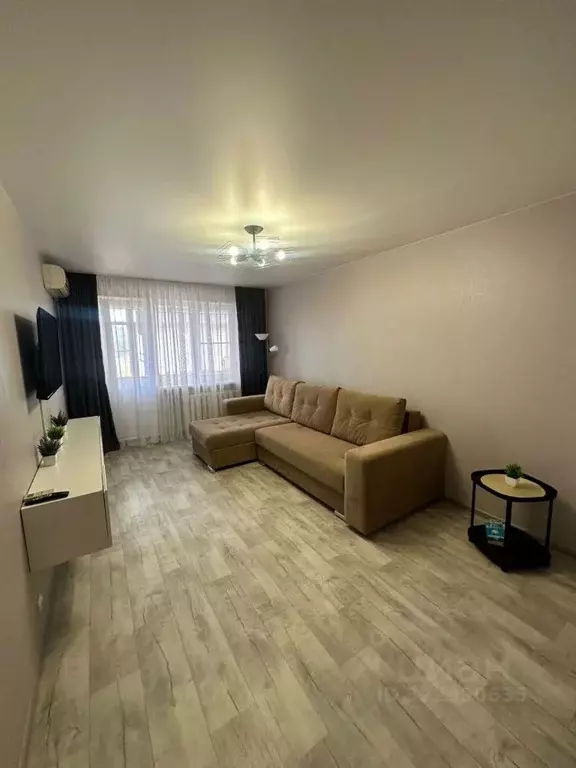 2-к кв. Волгоградская область, Волгоград бул. Энгельса, 3 (45.0 м) - Фото 1