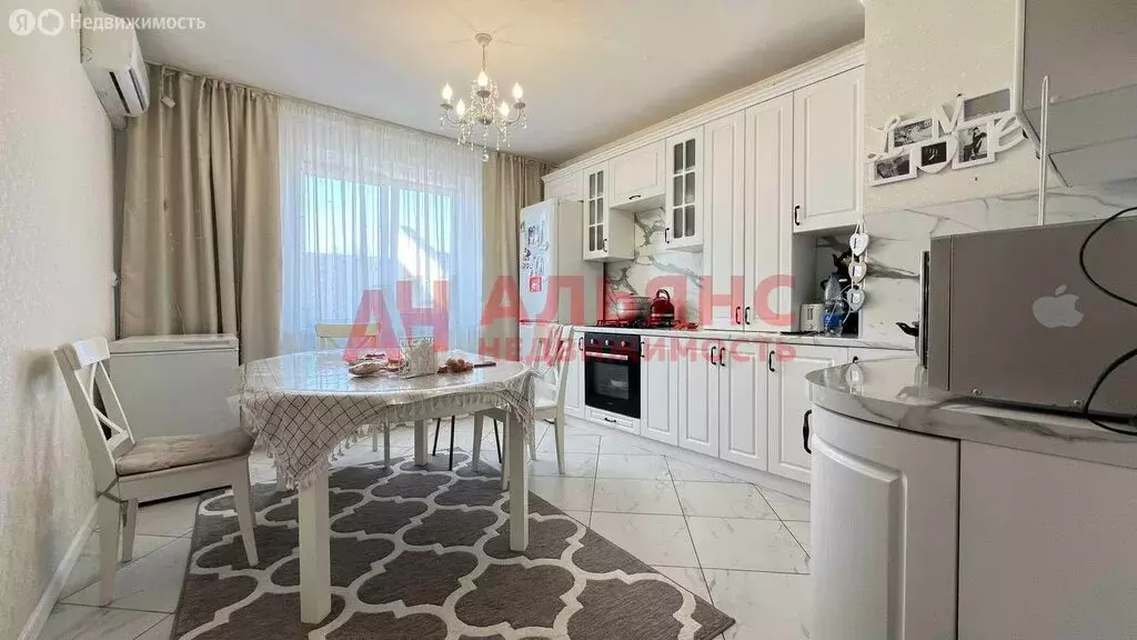 2-комнатная квартира: Самара, Демократическая улица, 190 (67 м) - Фото 1