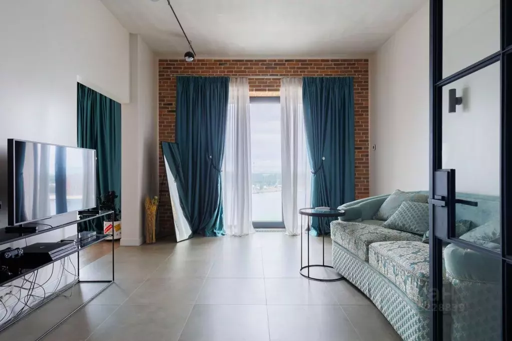 2-к кв. Санкт-Петербург наб. Макарова, 60 (60.0 м) - Фото 0