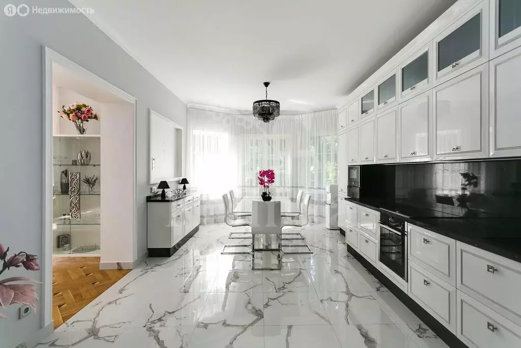 Дом в Одинцовский городской округ, КП Знаменское-1 (550 м) - Фото 1