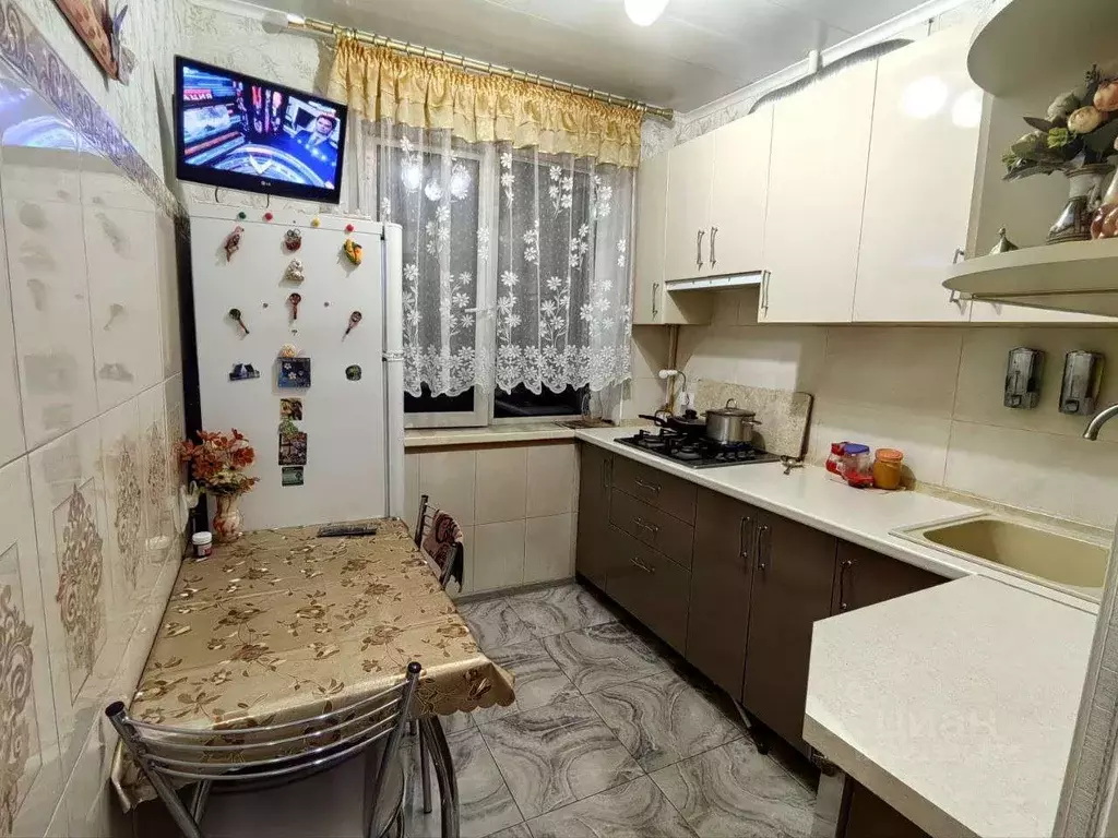 4-к кв. Белгородская область, Белгород ул. Гагарина, 5 (60.8 м) - Фото 0