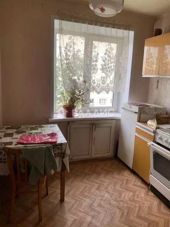 1-к кв. Волгоградская область, Волгоград ул. Елисеева, 3 (29.8 м) - Фото 0