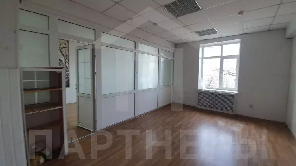 Офис в Краснодарский край, Краснодар Красная ул., 182 (38 м) - Фото 1