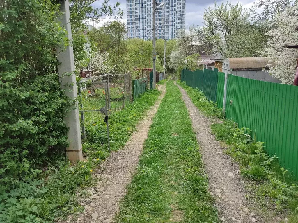 Участок в Московская область, Серпухов Родник СНТ, 27 (6.0 сот.) - Фото 0