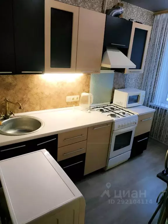 2-к кв. Башкортостан, Уфа ул. Софьи Перовской, 27 (50.0 м) - Фото 1