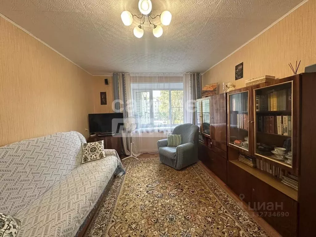 3-к кв. Ярославская область, Углич ул. Победы, 5 (51.7 м) - Фото 1