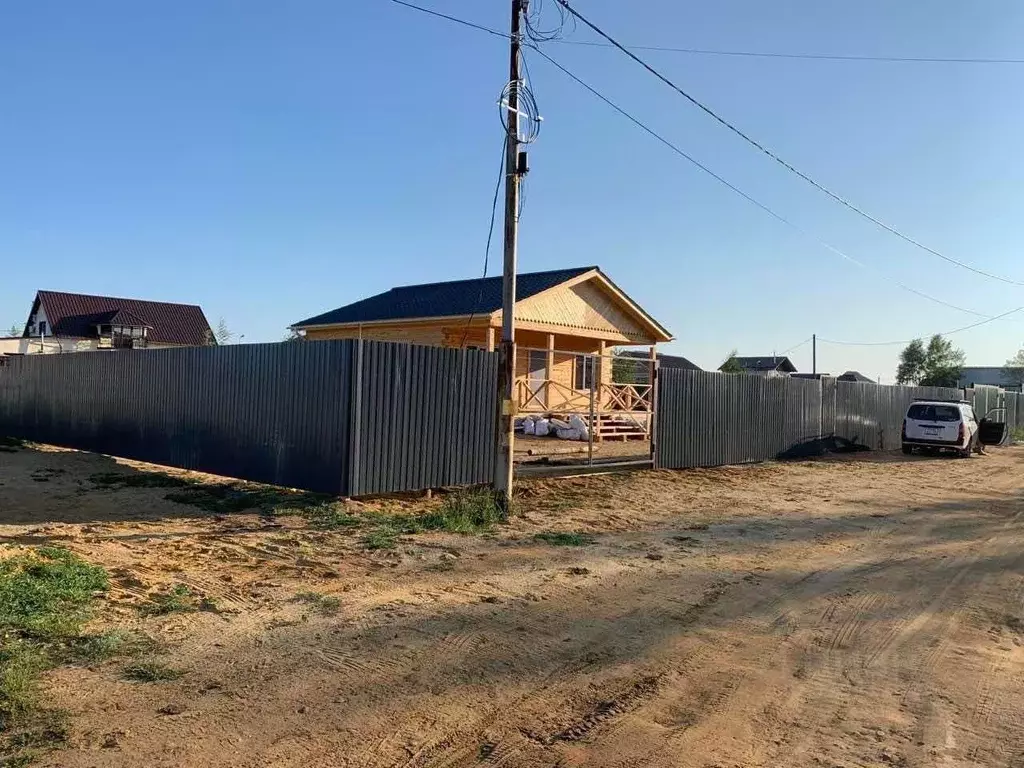 Дом в Саха (Якутия), Жатай городской округ, Жатай рп ул. Дениса ... - Фото 1