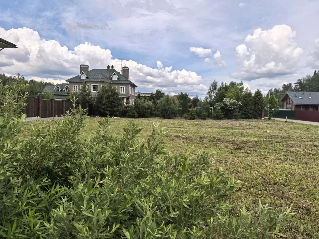 Участок в Московская область, Щелково городской округ, Лосиный Парк кп ... - Фото 0