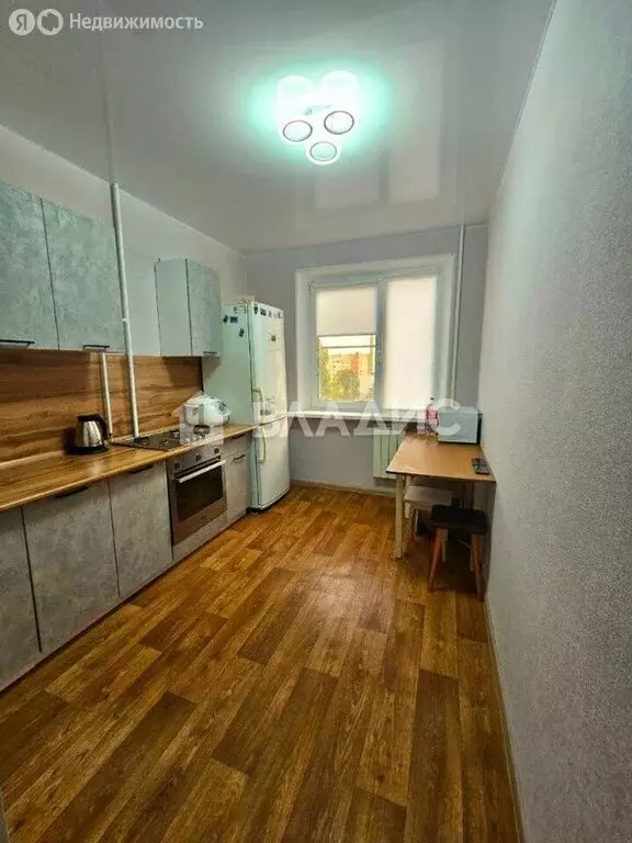 2-комнатная квартира: Волгоград, район Семь Ветров, улица 8-й ... - Фото 0